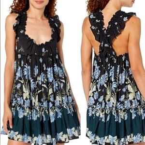 NWT Free People Bali Wild Daisy Slip in Black Combo $88